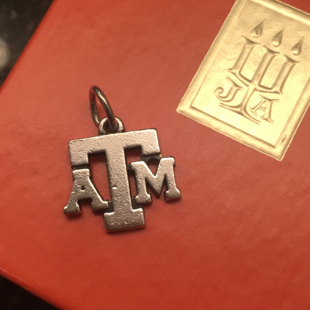James Avery Teas A&M charm